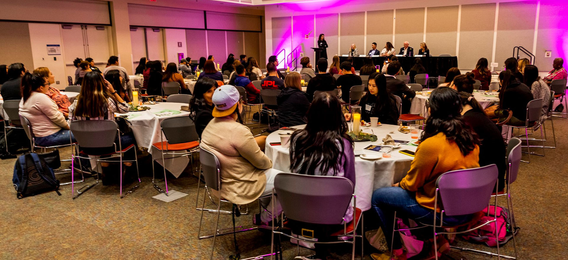 speedmentoring activity at the bronco student center