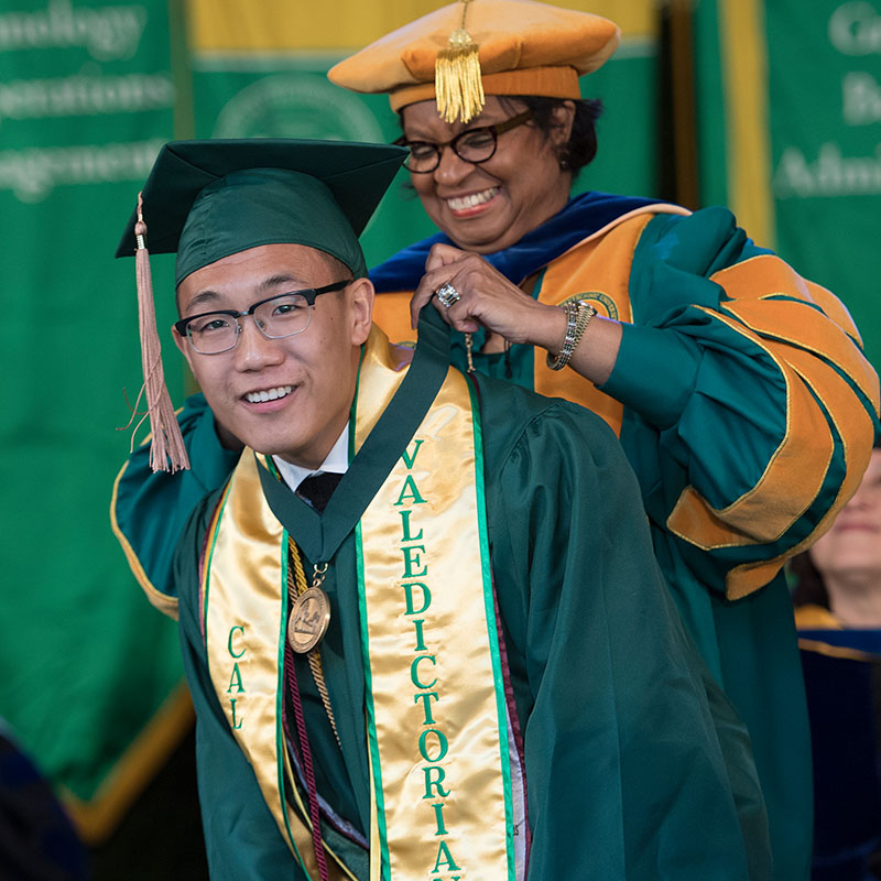 2016 McPhee Scholar receiving medallion during Commencement