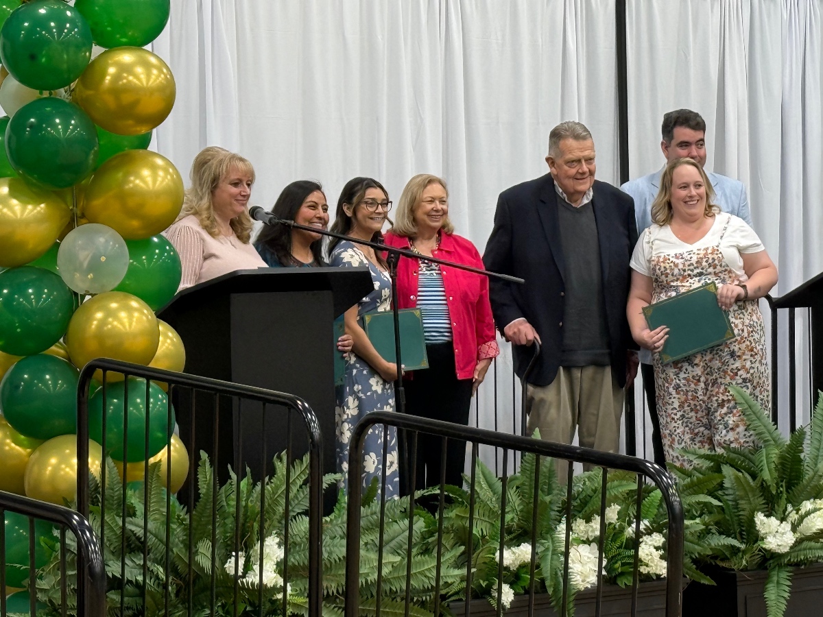 Group of 2025 graduates.