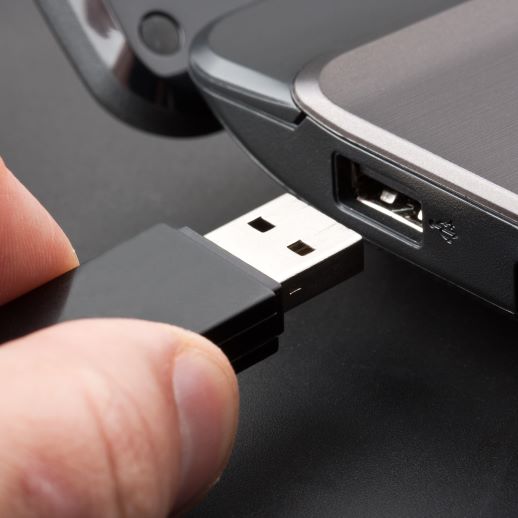 usb drive inserted into laptop