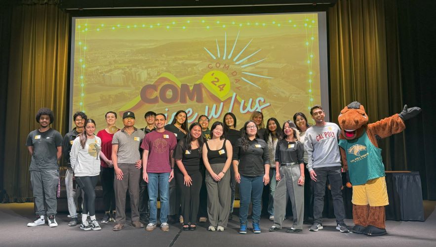 Students at COM Day event