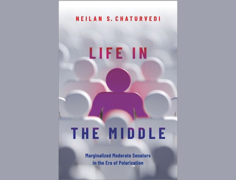 Life in the Middle: Marginalized Moderate Senators in the Era of Polarization Book Cover