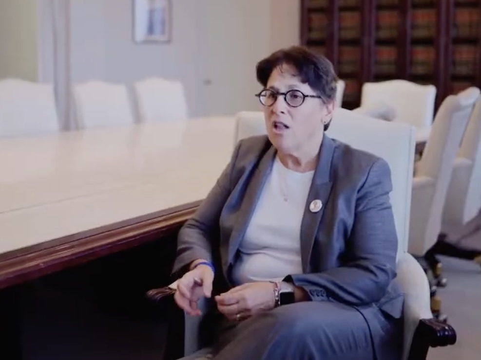 Managing Partner Renee Mochkatel