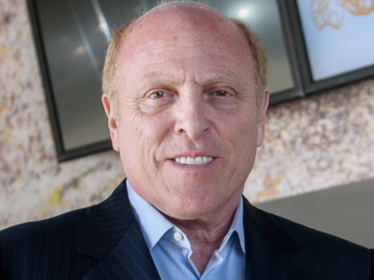 Portrait of Howard Gordon