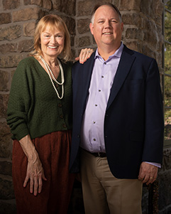 L: Ruth Singelyn, R: David Singelyn