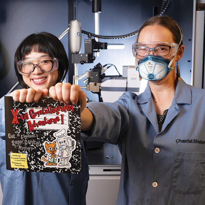 Chantal Stieber and biology student Justine Wong 