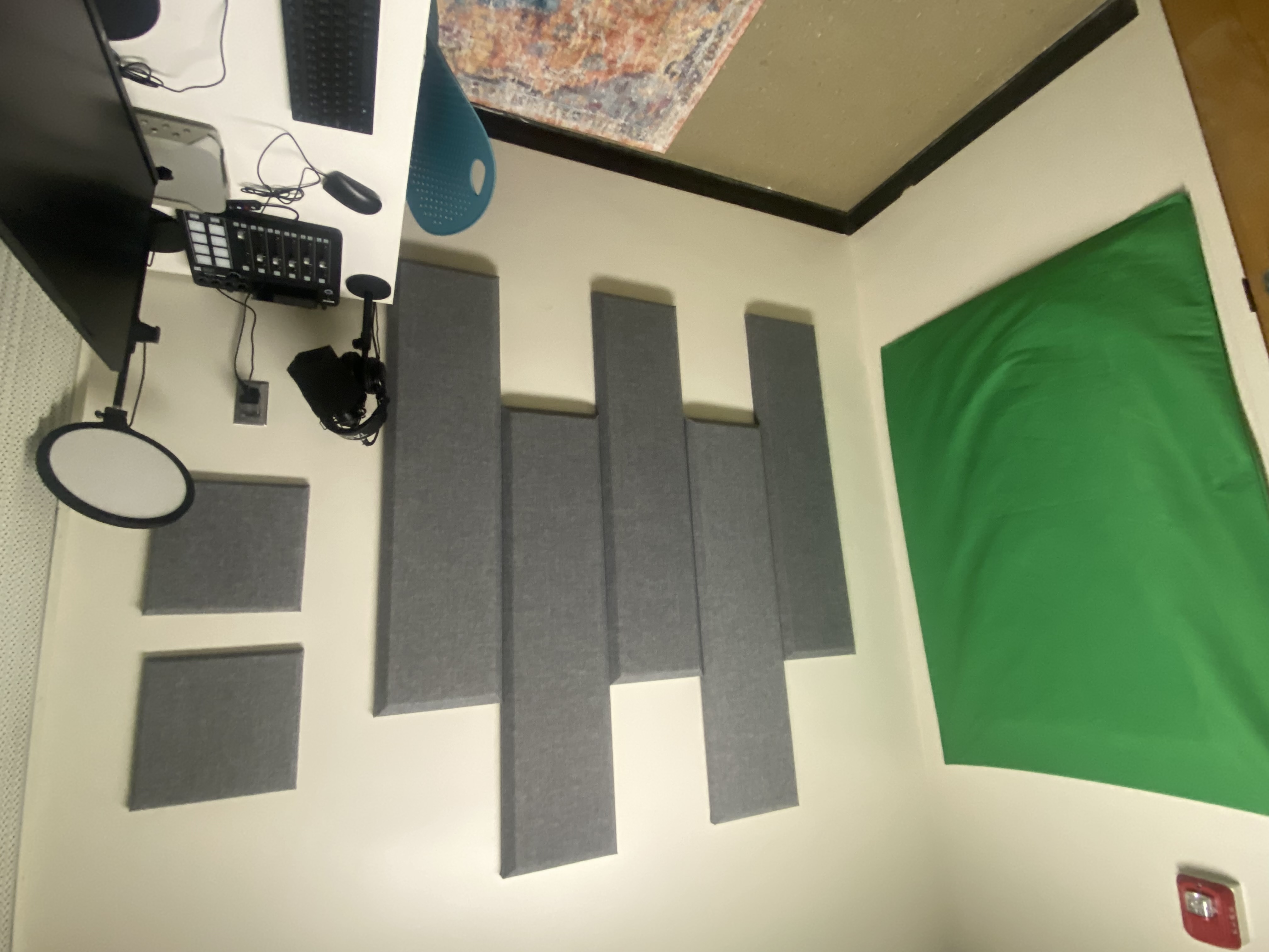 Green screen and acoustic panels in the 24-113 Media Studio