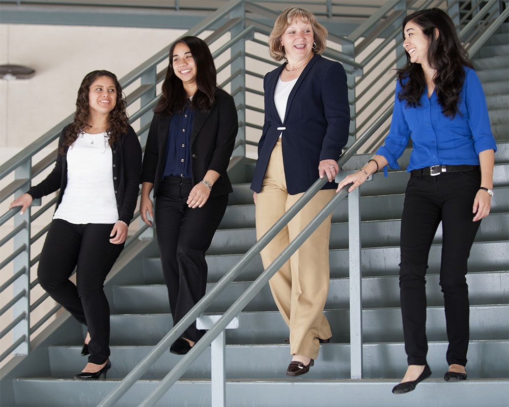 Lynne Lachenmyer with her scholarship recipients. Left to right: Maria Medina Alva (‘16, industrial engineering), Charisse Garrido (‘14, civil engineering), and Karyna Banuelos (‘17, chemical engineering).