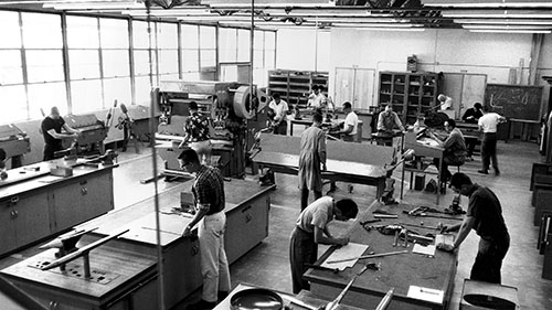 A black and white photo of an engineering lab in CPP in the 1950s.