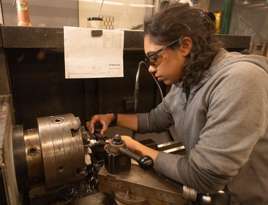 Engineering student working in a lab.