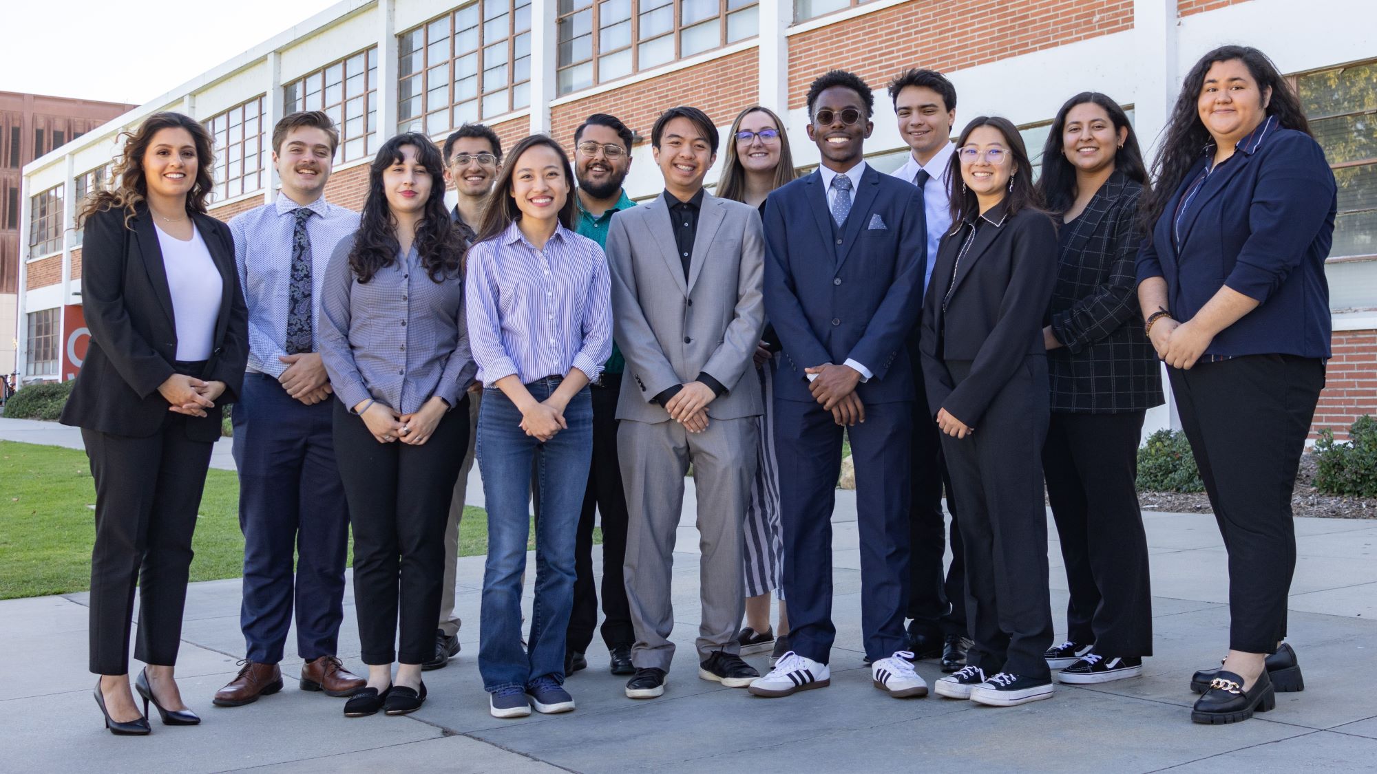 A group of the 2023-24 Dean's Student Advisory Board