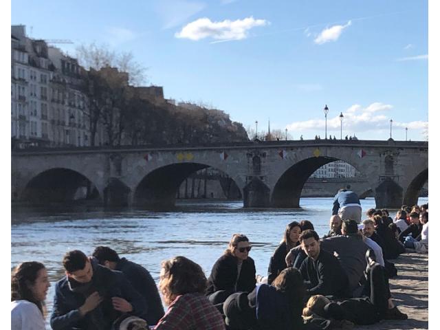 Along the Seine: March 15, 2020