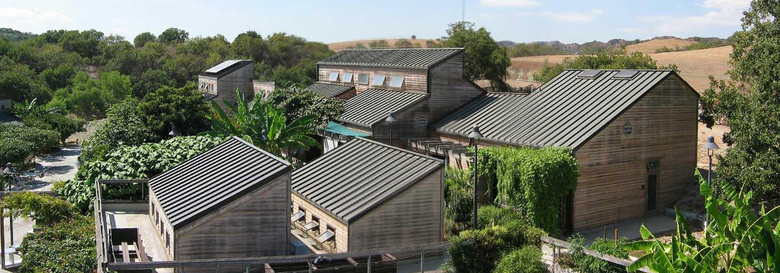 Regenerative studies building