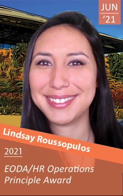 headshot of lindsay