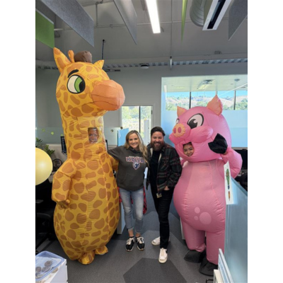 Giraffe, Piggy, and the Halloween Crew
