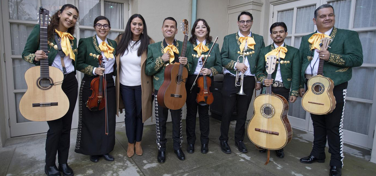 Mariachi Los Broncos