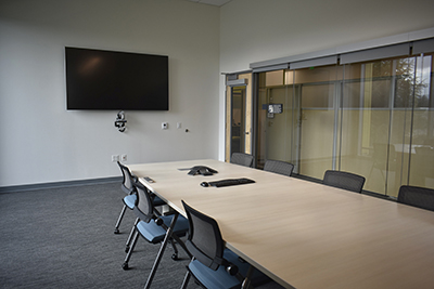 74 Large Conference Room Image 4