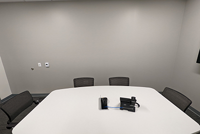 74 Small Conference Room Image 10