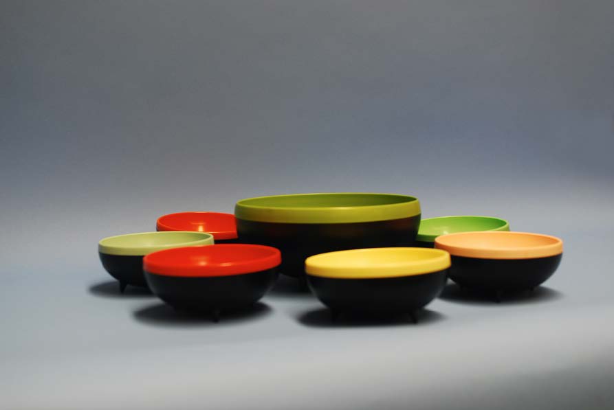 Therm-O-Bowl Salad Bowl Set.  navigate down for further details