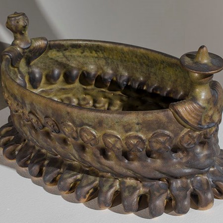 Stephen Horn, Talking Heads Vessel. A round bowl like object.