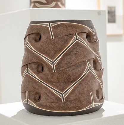 Jose Sierra, "Entre Tejidos Series" an abstract vase.