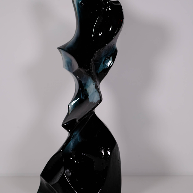 Bump: Black shiny statue