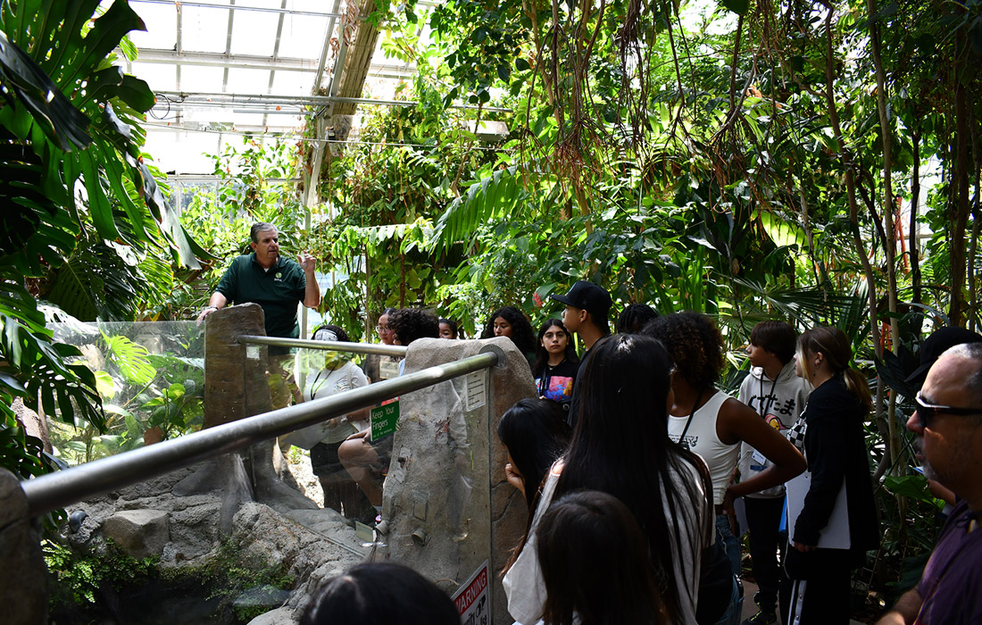middle school students visiting Biotrek
