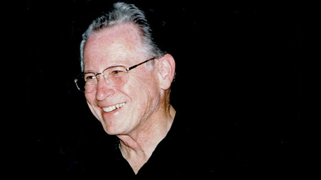 Larry McMillan