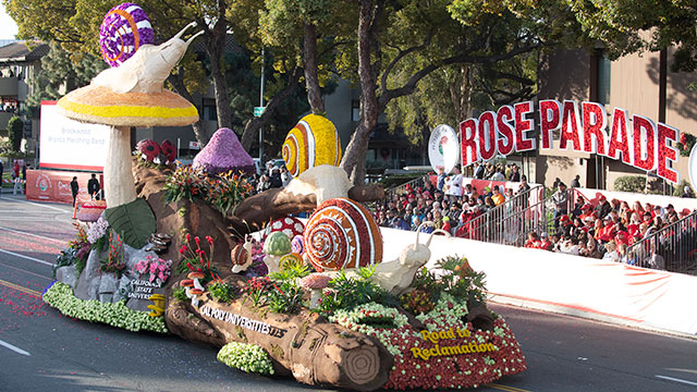 The Road to Reclamation float going down Colorado Blvd in Pasadena during the Rose Parade.