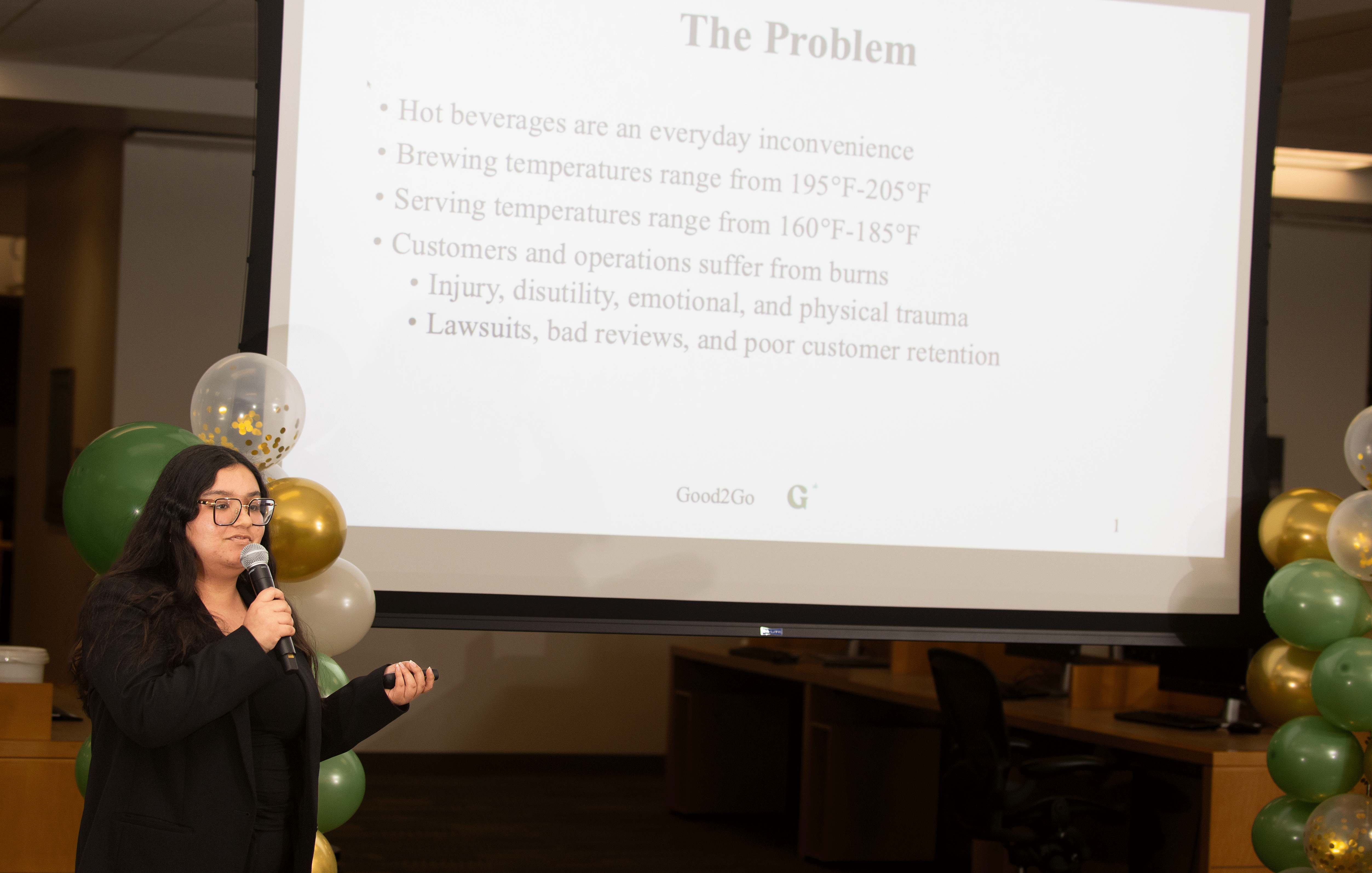 ucinda Lopez makes her pitch for her Good2Go stickers in the Fall Fast Pitch Competition in the University Library.