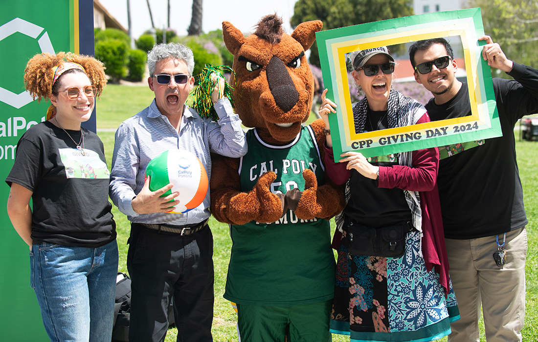 Faculty and Staff celebrate student success during Giving Day.
