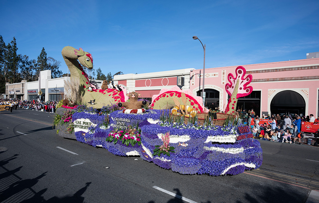 The 2025 Cal Poly Universities Rose Float on Colorado Blvd in Pasadena.