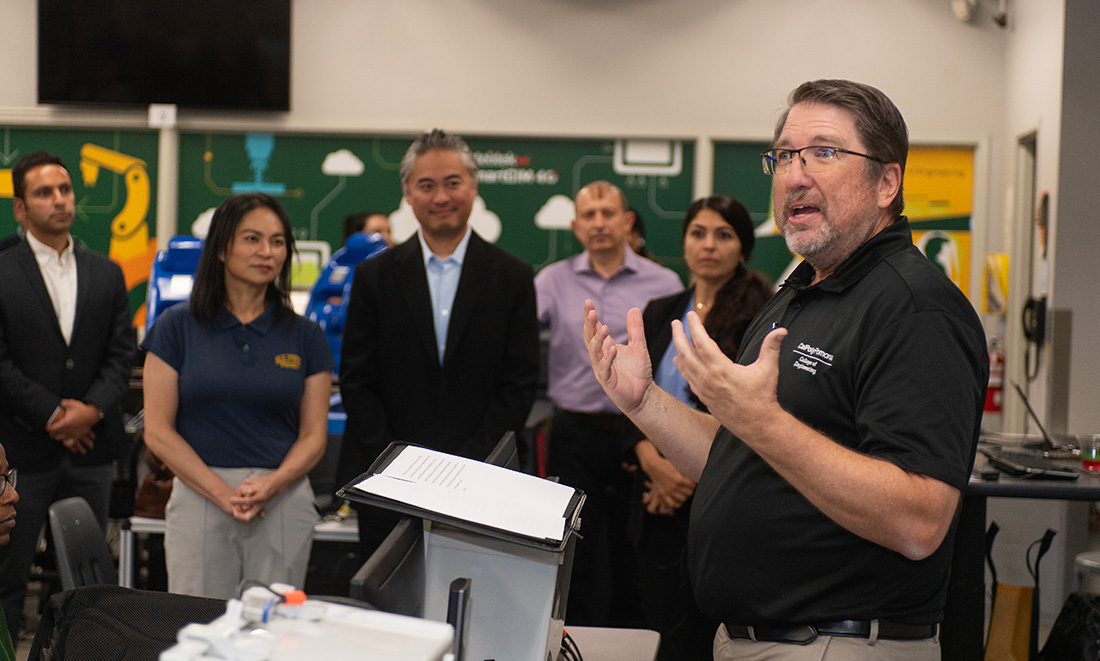 Dean Andrew Ketsdever speaks at the Automation Lab opening