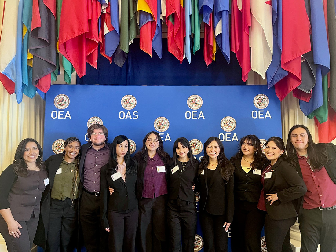 Model OAS team in the Hall of the Americas