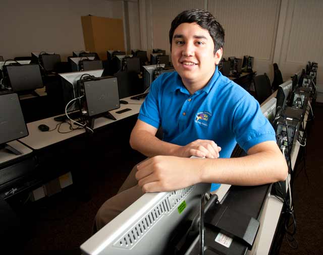 Alexander Gutierrez, senior, computer science