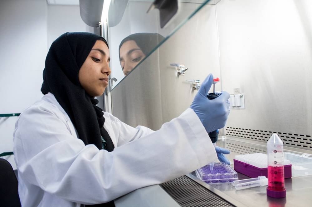 Image of Khadija in a lab setting