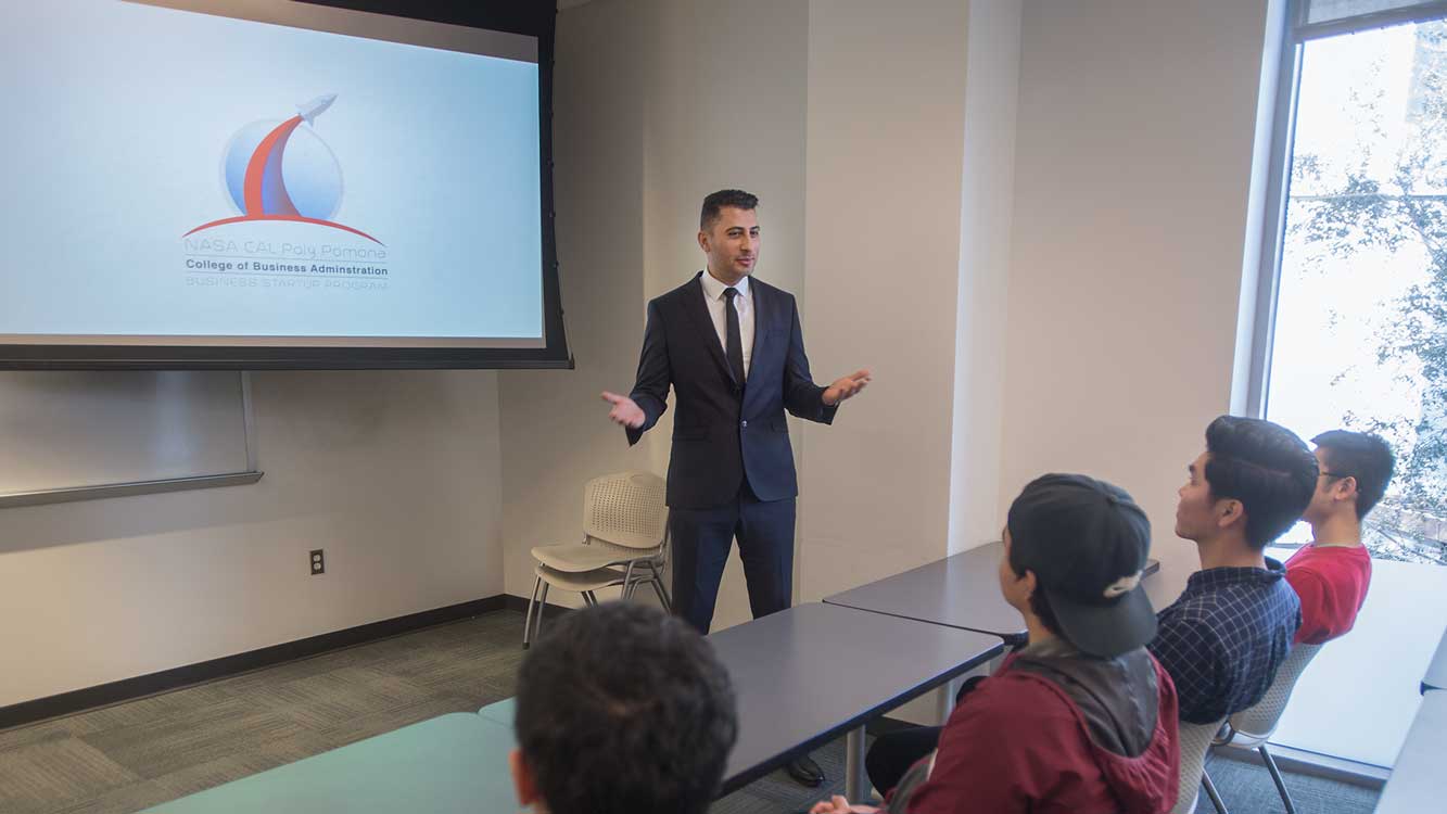 Professor introducing students to NASA CPP Startup program