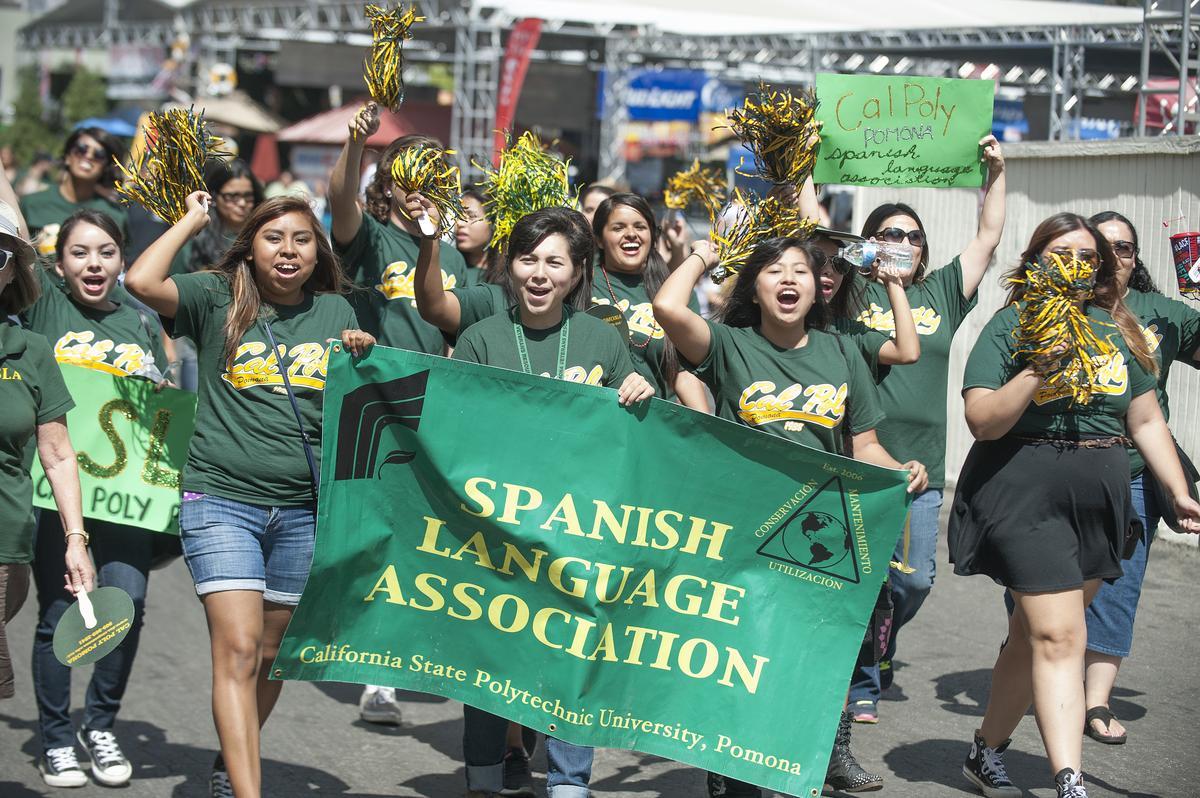 Students play Loteria in class.