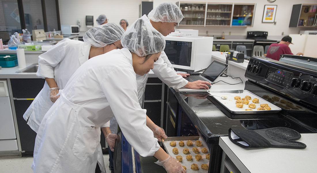 nutrition student test baked goods