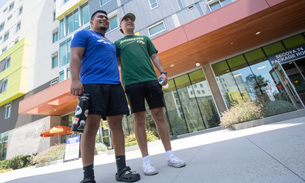 Two students outside of Secoya