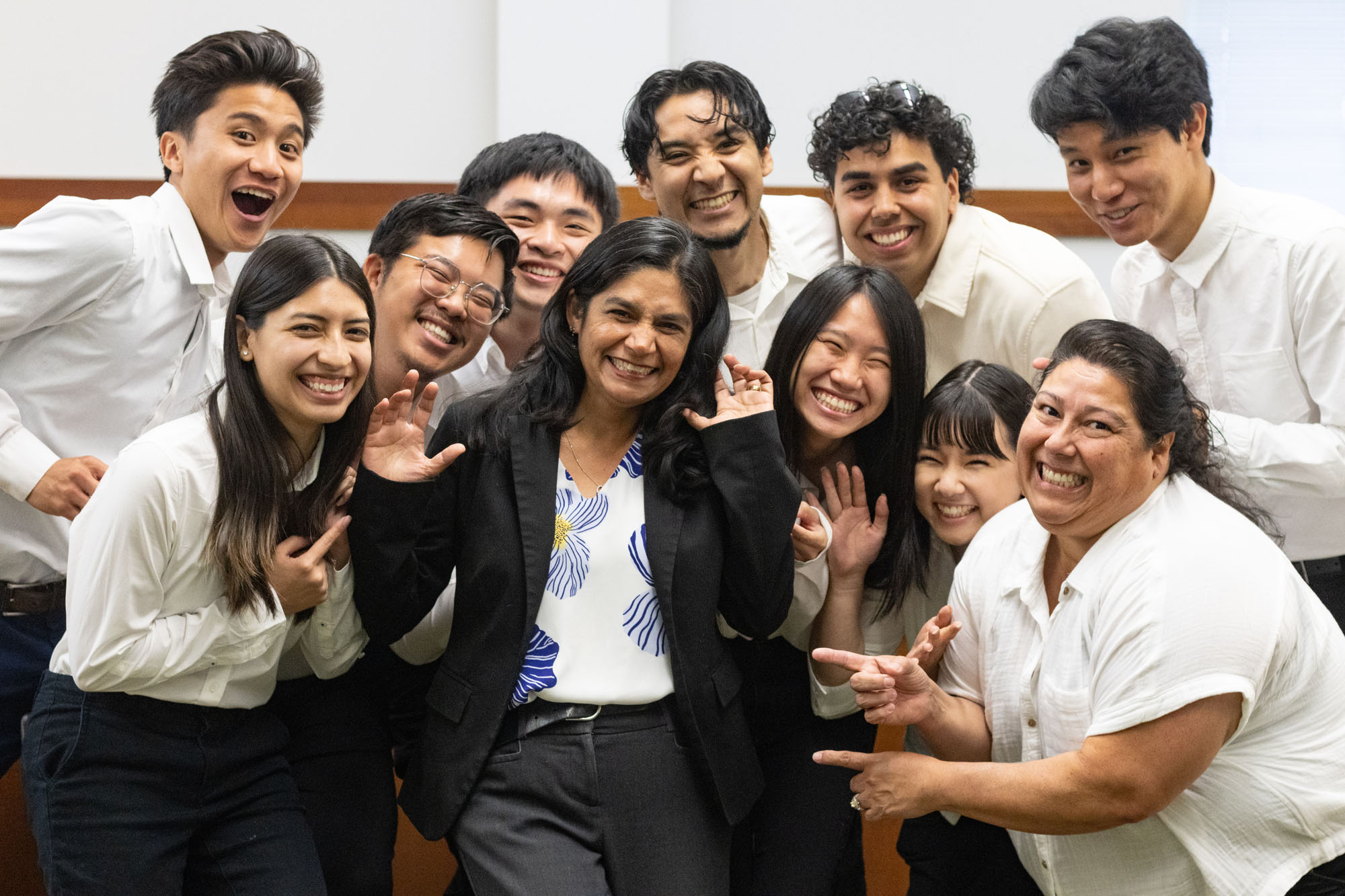 Professor Monica Palomo with a group of her Cal Poly Pomona engineering students.