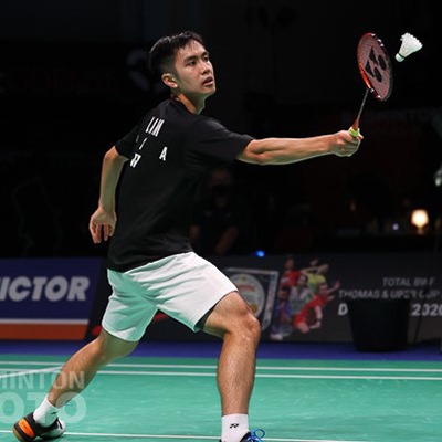 Timothy Lam playing badminton in a tournament